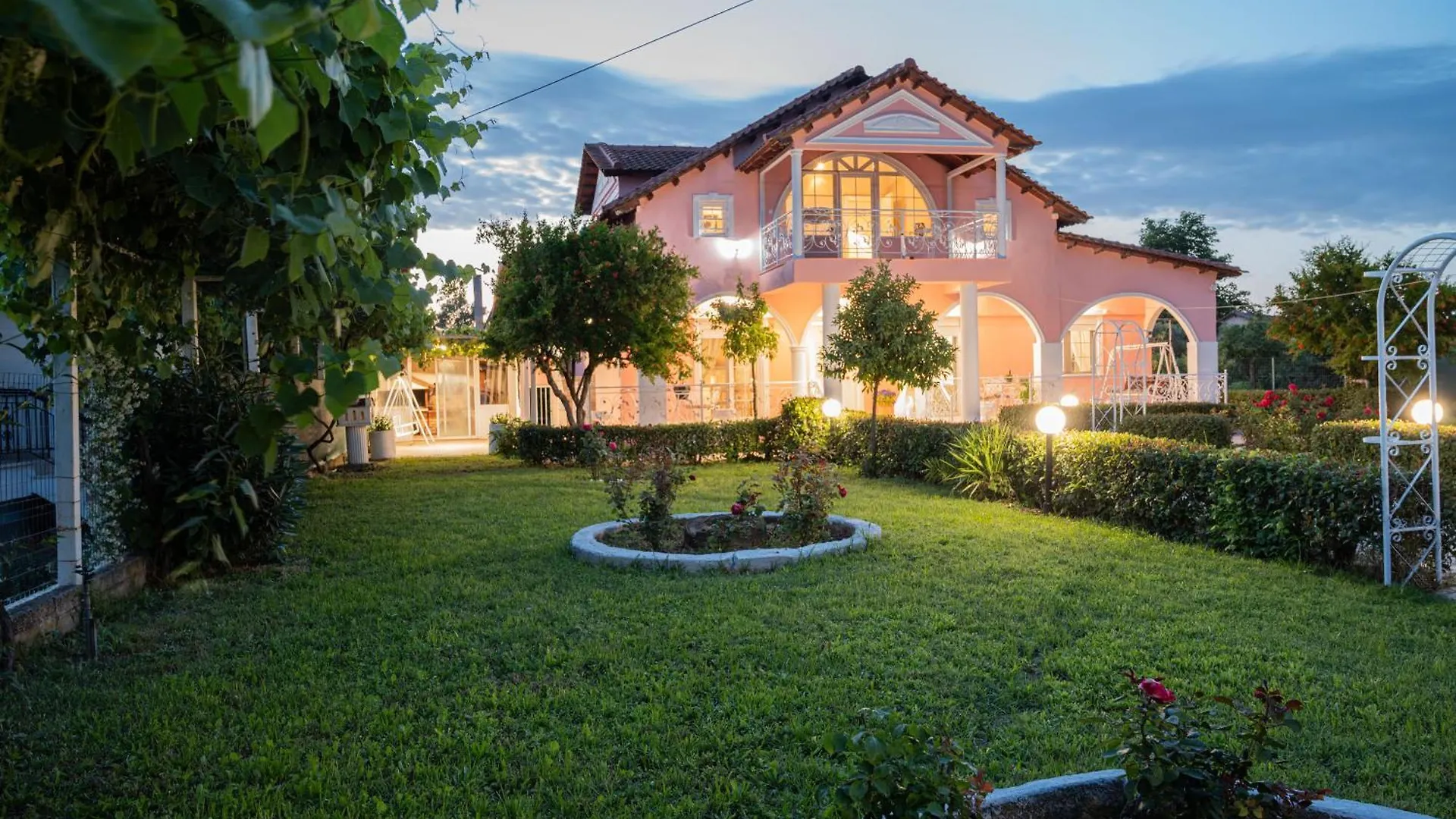 Villa Regina By The Sea Epanomi