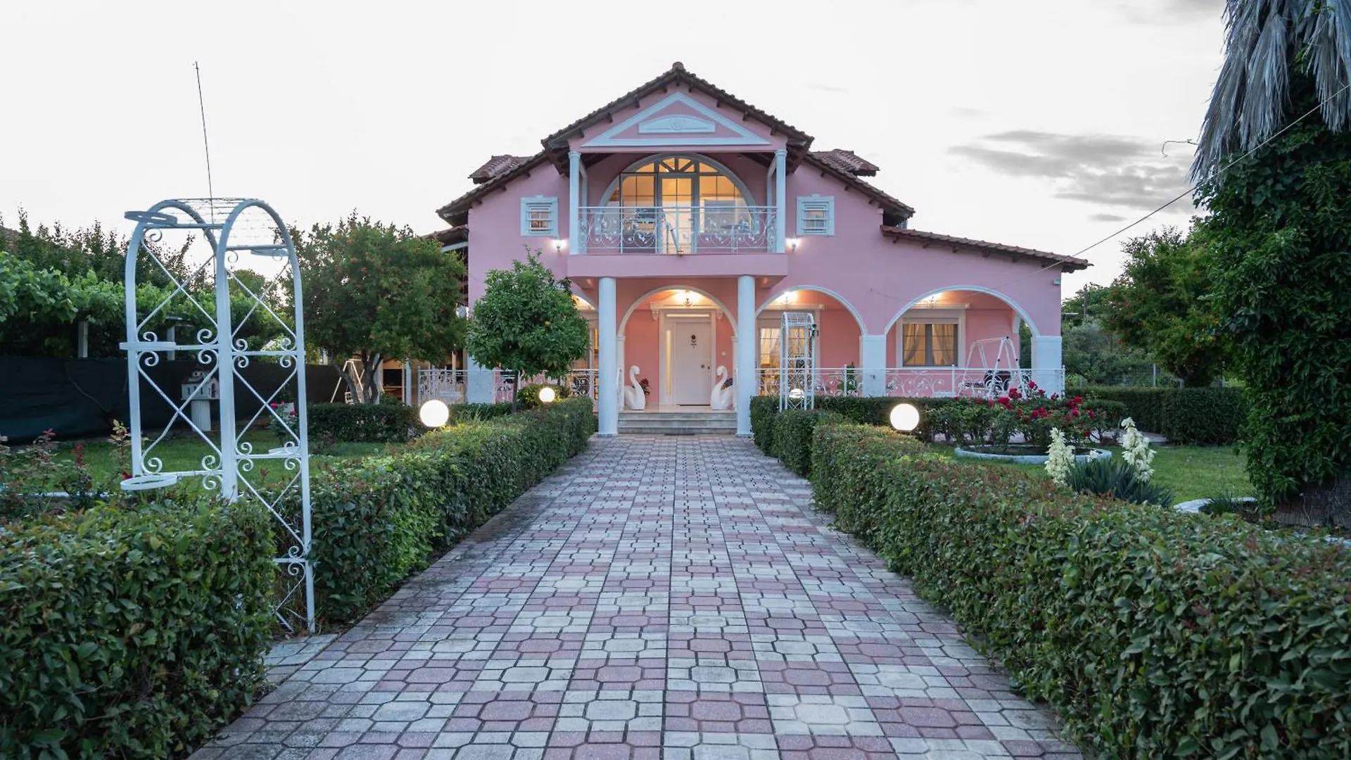 Villa Regina By The Sea Epanomi 0*,  Griechenland