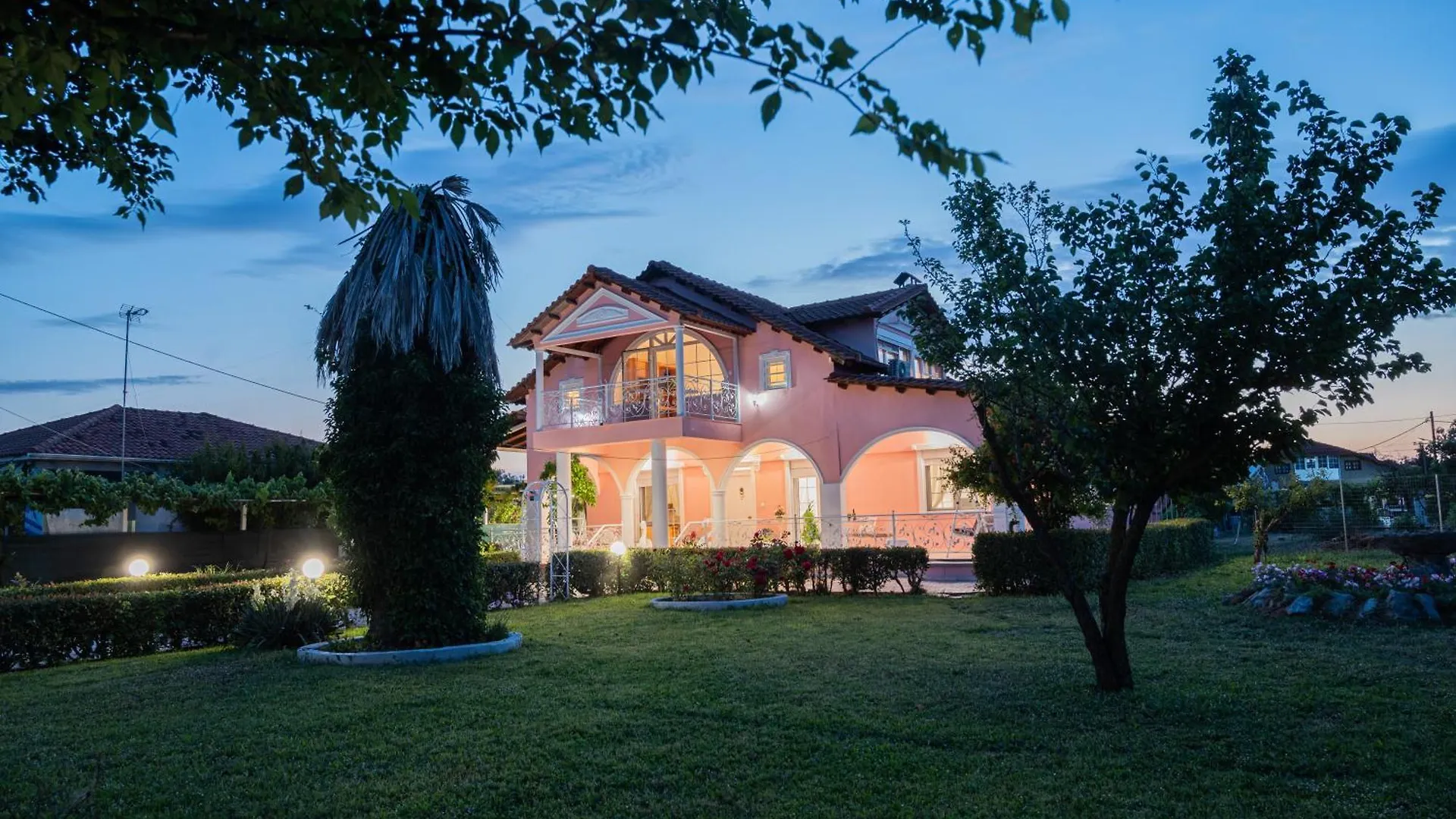 Villa Regina By The Sea Epanomi
