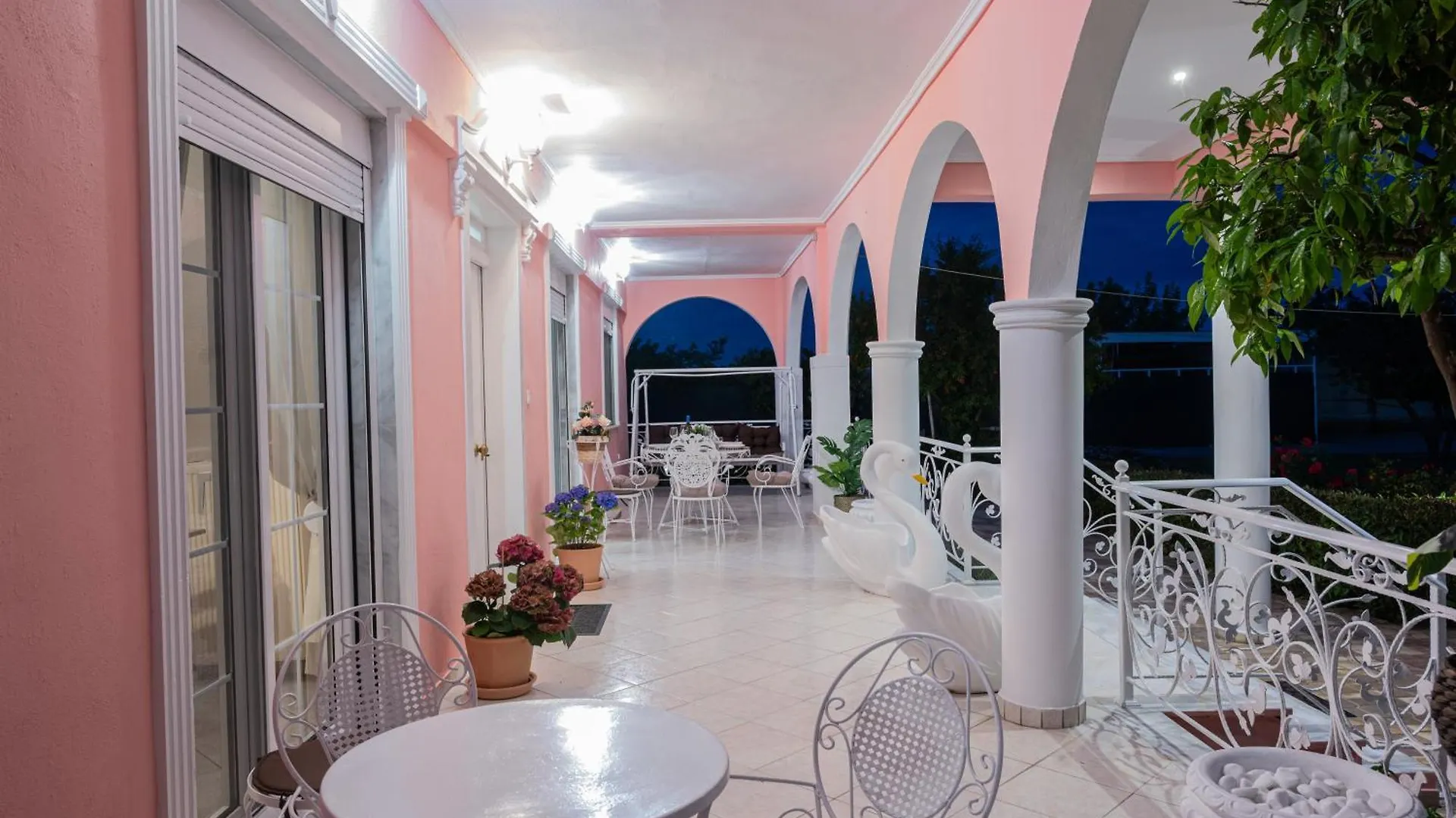 Villa Regina By The Sea Epanomi