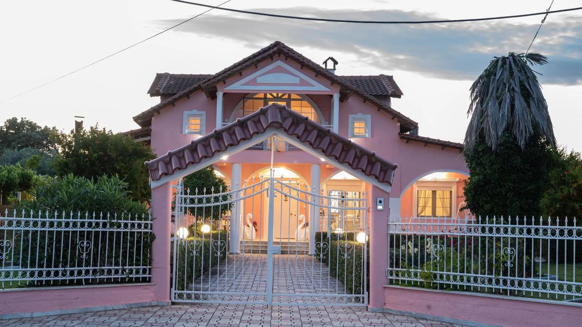 Villa Regina By The Sea Epanomi
